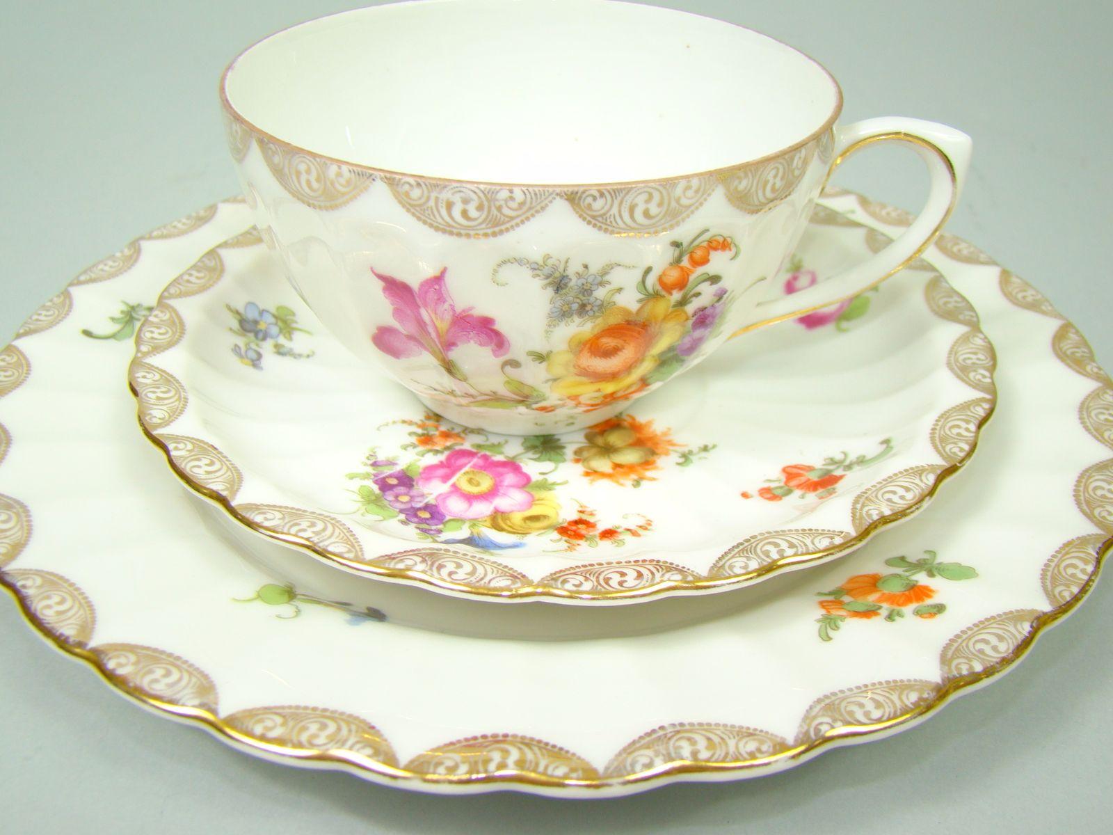 RĘCZNIE MALOWANY UKWIECONY OKAZ RĘCZNIE MALOWANY UKWIECONY OKAZ