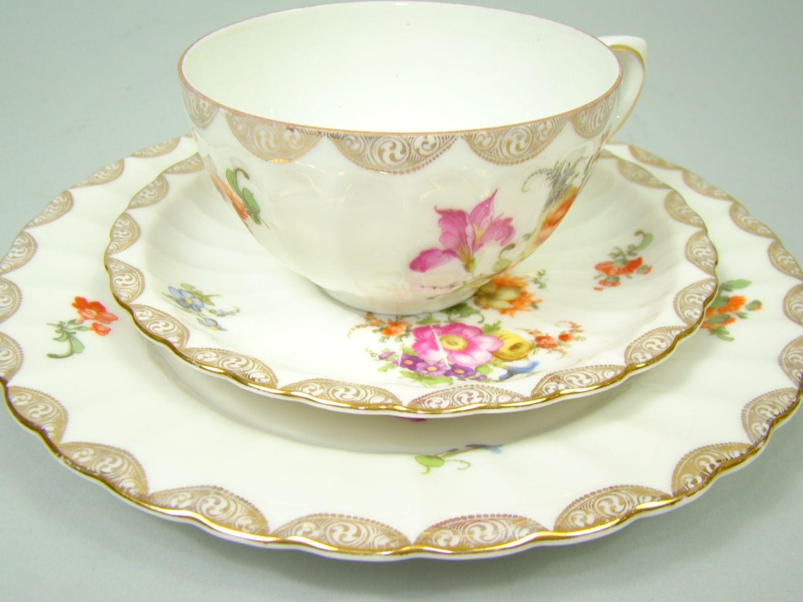 RĘCZNIE MALOWANY UKWIECONY OKAZ RĘCZNIE MALOWANY UKWIECONY OKAZ