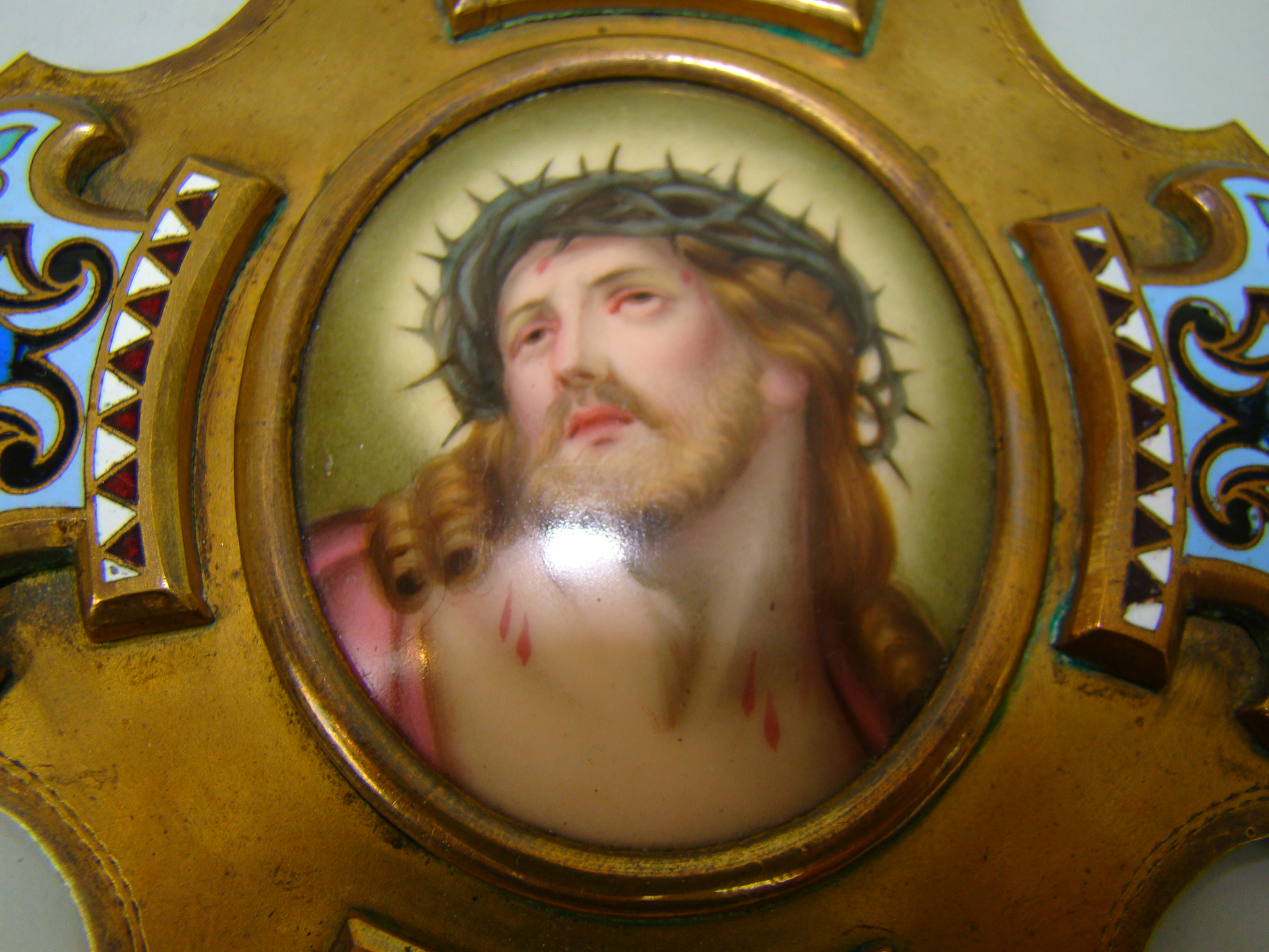 OLBRZYMIA KROPIELNICA AUKCYJNA EMALIA