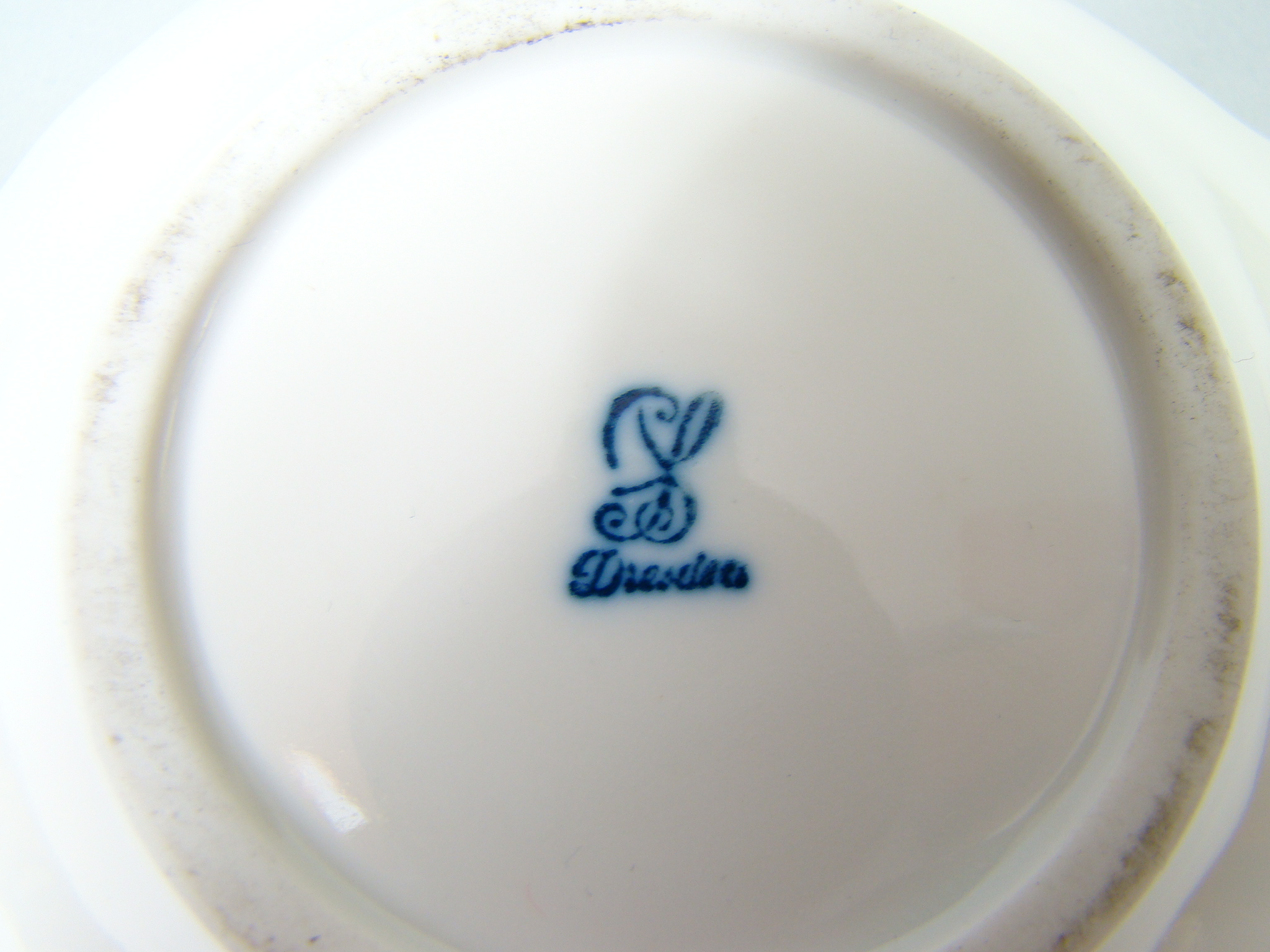 DREZNO OBLANA ZŁOTEM FILIŻANKA HEŁM DREZNO OBLANA ZŁOTEM FILIŻANKA HEŁM