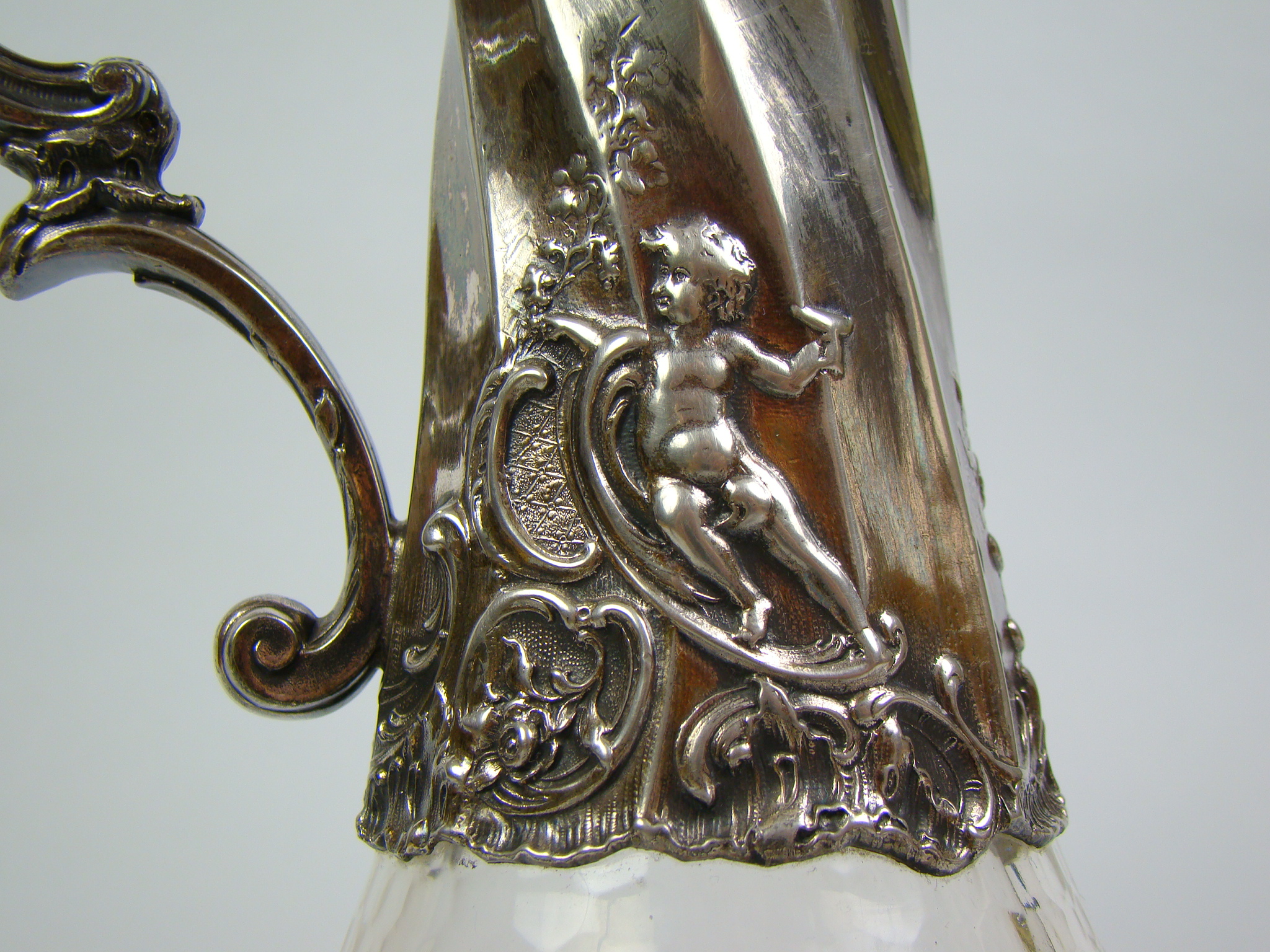 FRANCJA ZDOBIONY AMORAMI