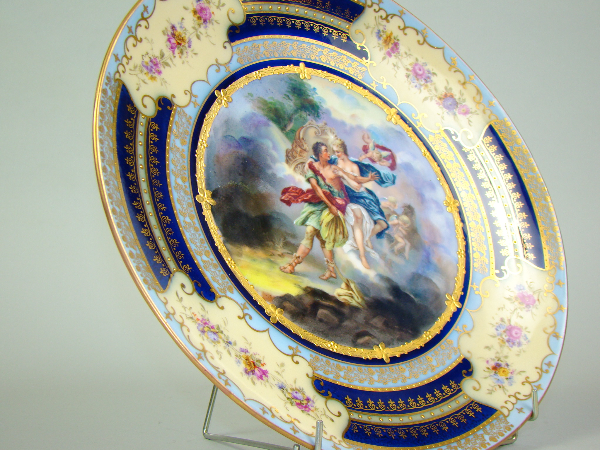 WIEDEŃ PATERA BOGATA WYK. OBIEKT AUKCYJNY WIEDEŃ PATERA BOGATA WYK. OBIEKT AUKCYJNY