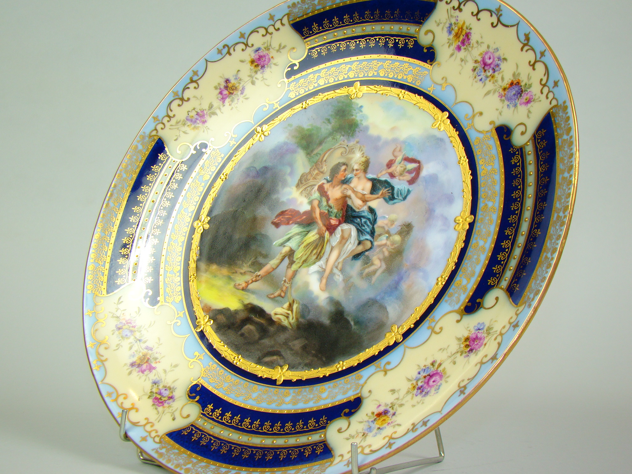 WIEDEŃ PATERA BOGATA WYK. OBIEKT AUKCYJNY WIEDEŃ PATERA BOGATA WYK. OBIEKT AUKCYJNY