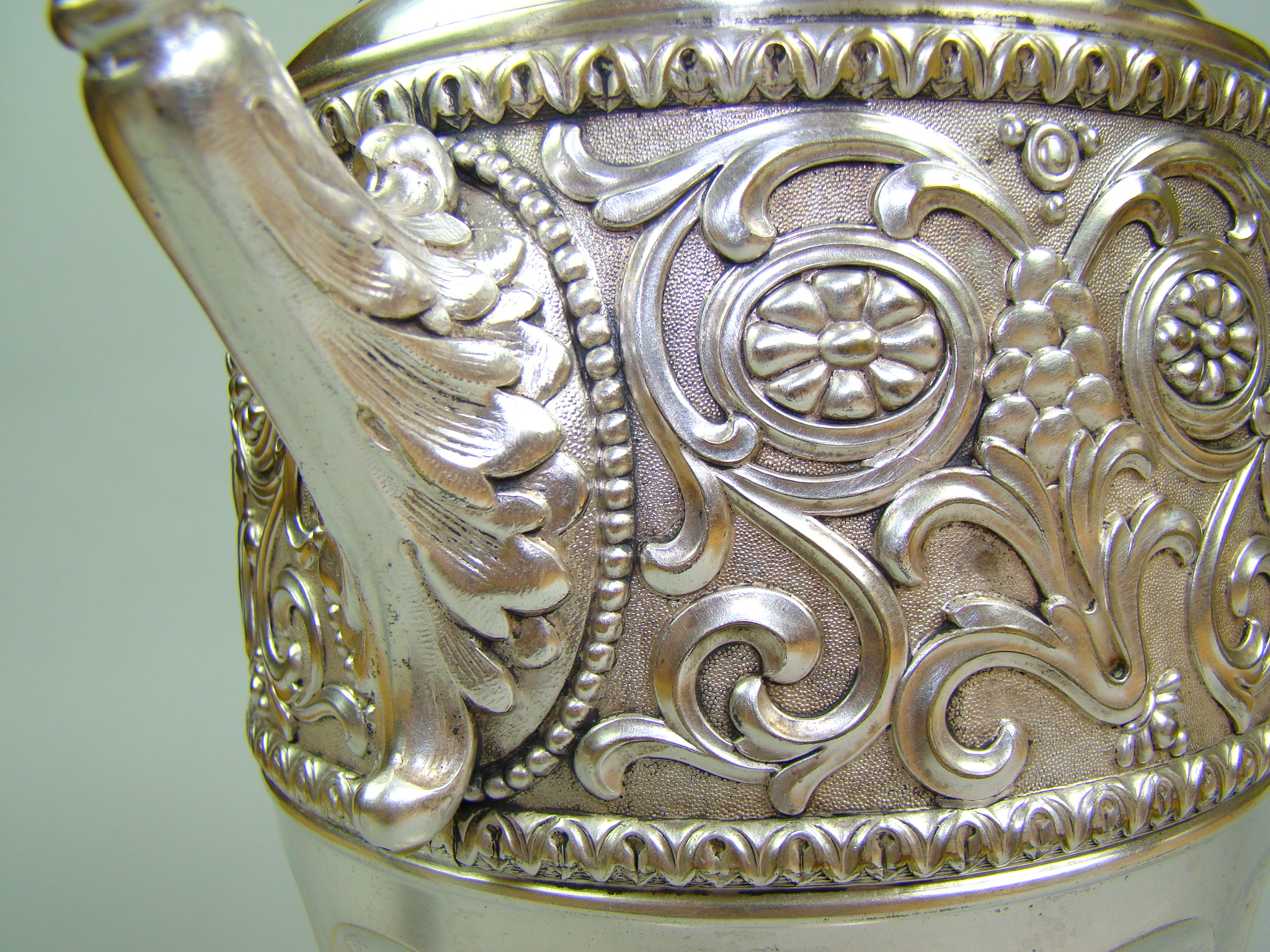 GIGANTYCZNY WAZON SYGNOWANY XIX w AUKCYJNY GIGANTYCZNY WAZON SYGNOWANY XIX w AUKCYJNY