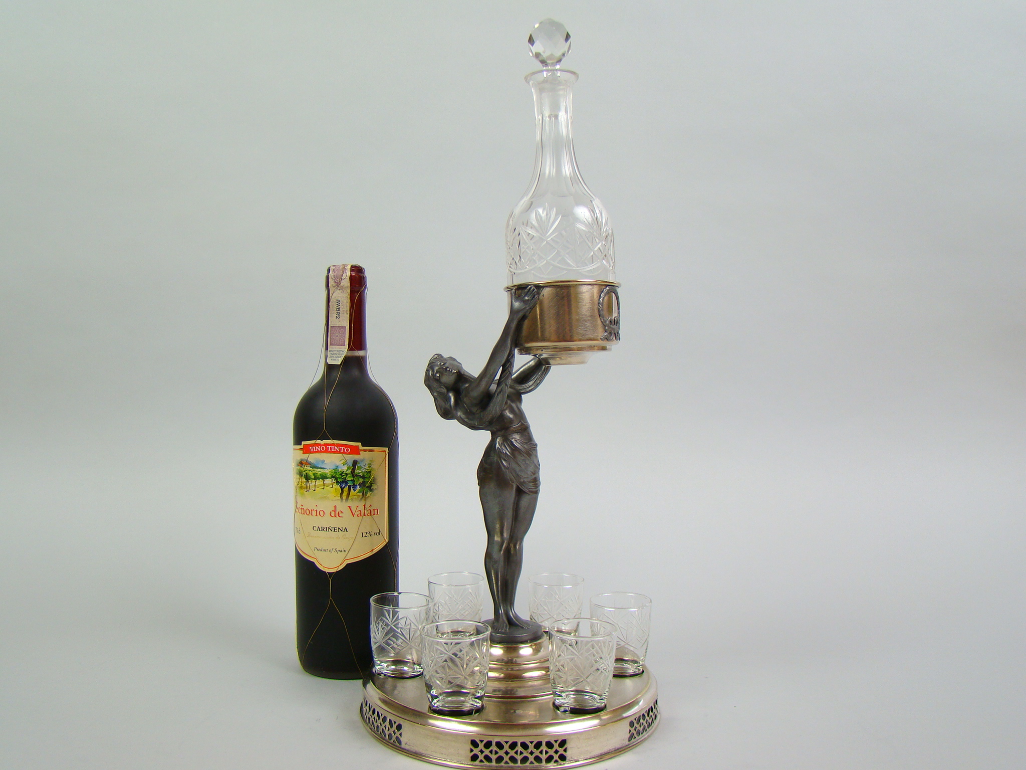 WMF KOBIETA Z KIELICHAMI I KARAFKA WMF KOBIETA Z KIELICHAMI I KARAFKA