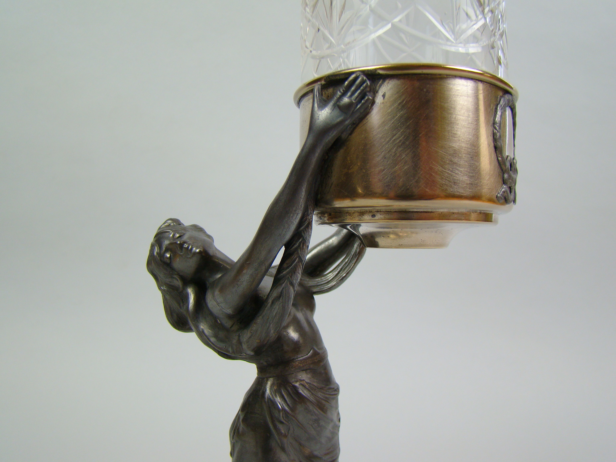 WMF KOBIETA Z KIELICHAMI I KARAFKA WMF KOBIETA Z KIELICHAMI I KARAFKA