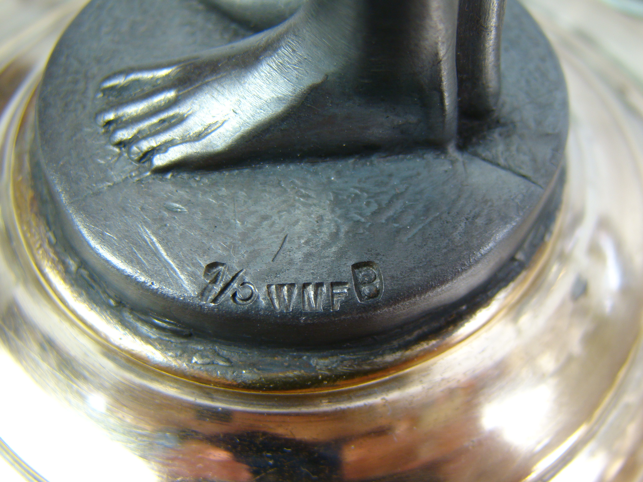 WMF KOBIETA Z KIELICHAMI I KARAFKA WMF KOBIETA Z KIELICHAMI I KARAFKA