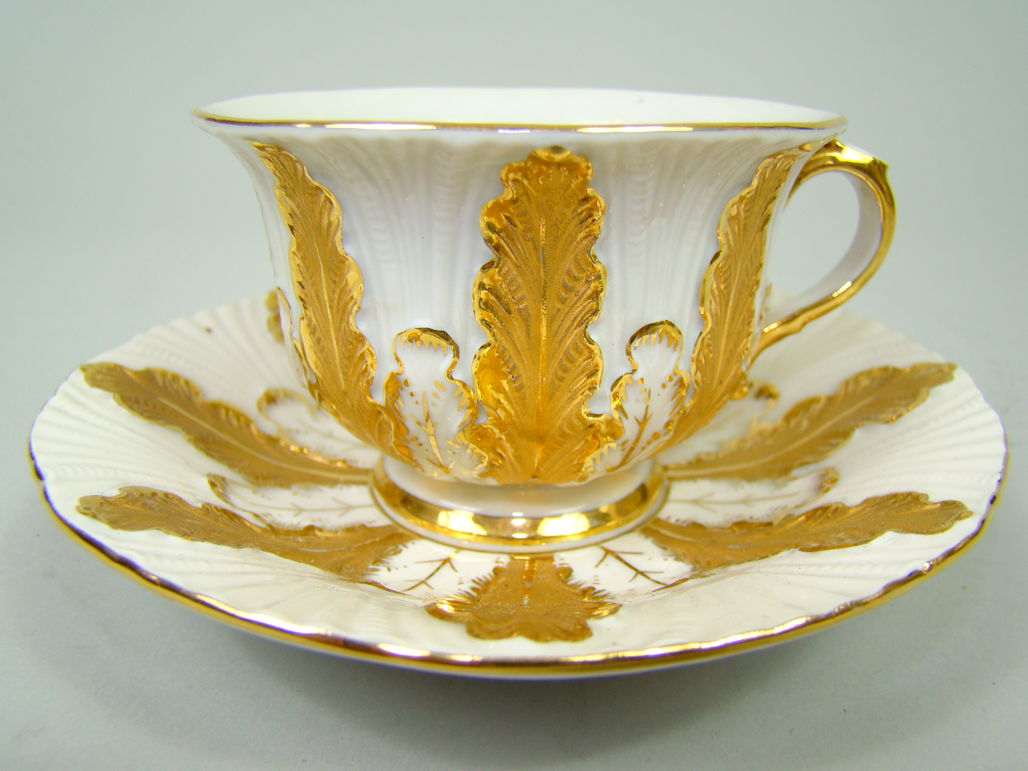 MIŚNIA PERFEKCYJNE ZDOBIENIE LIŚCIE AKANTU MIŚNIA PERFEKCYJNE ZDOBIENIE LIŚCIE AKANTU