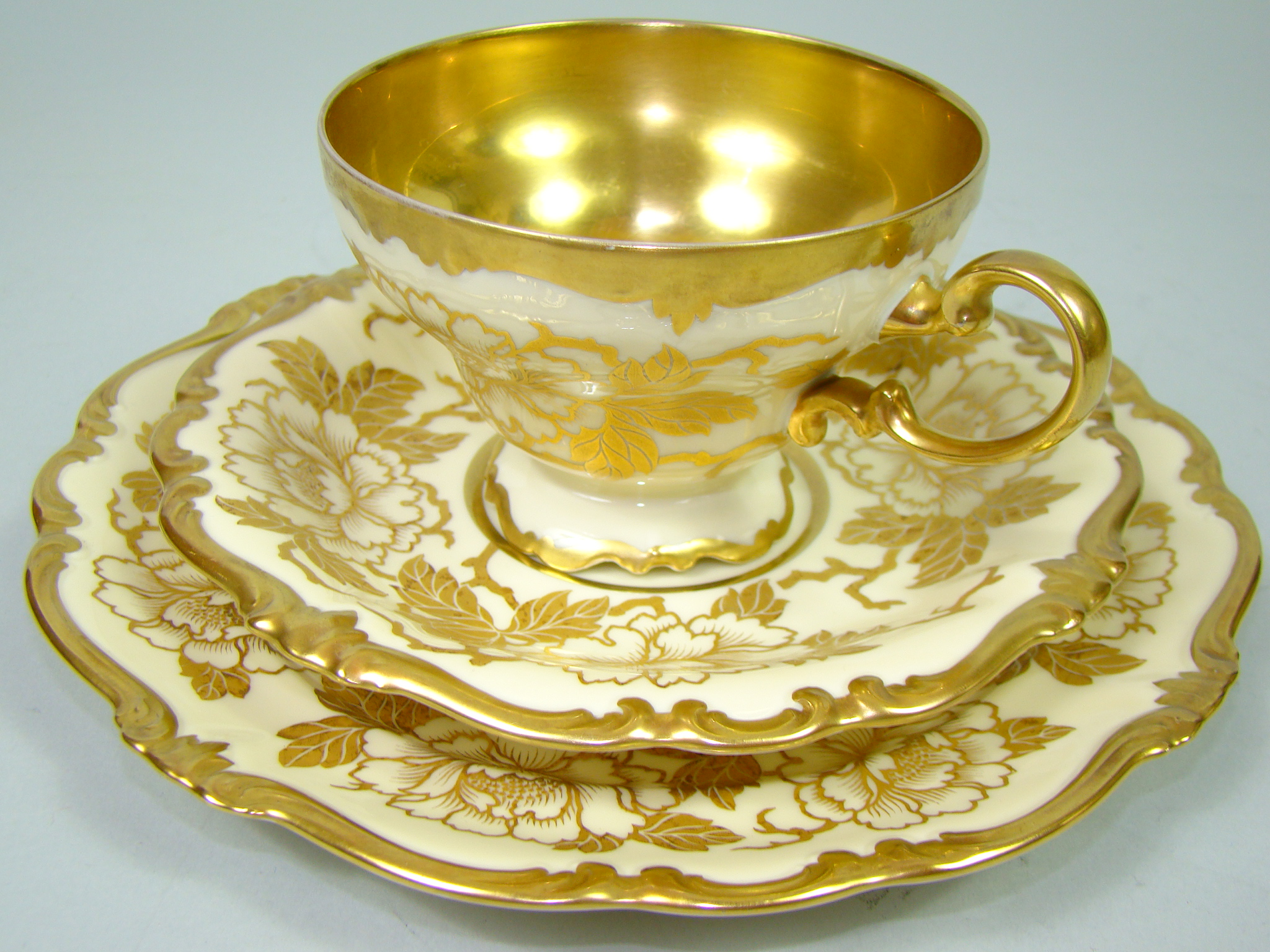 ROSENTHAL POMPADOUR UKWIECONY MAL RĘCZNIE ROSENTHAL POMPADOUR UKWIECONY MAL RĘCZNIE