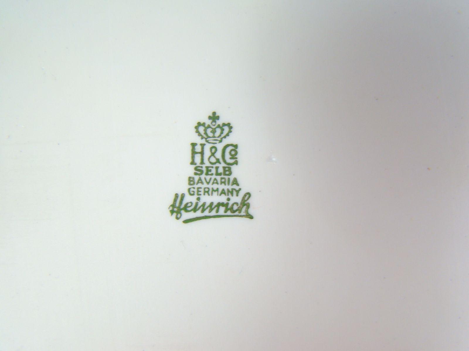 PRZEDWOJENNY RĘCZNIE MALOWANY SCENKA RODZ. A-890