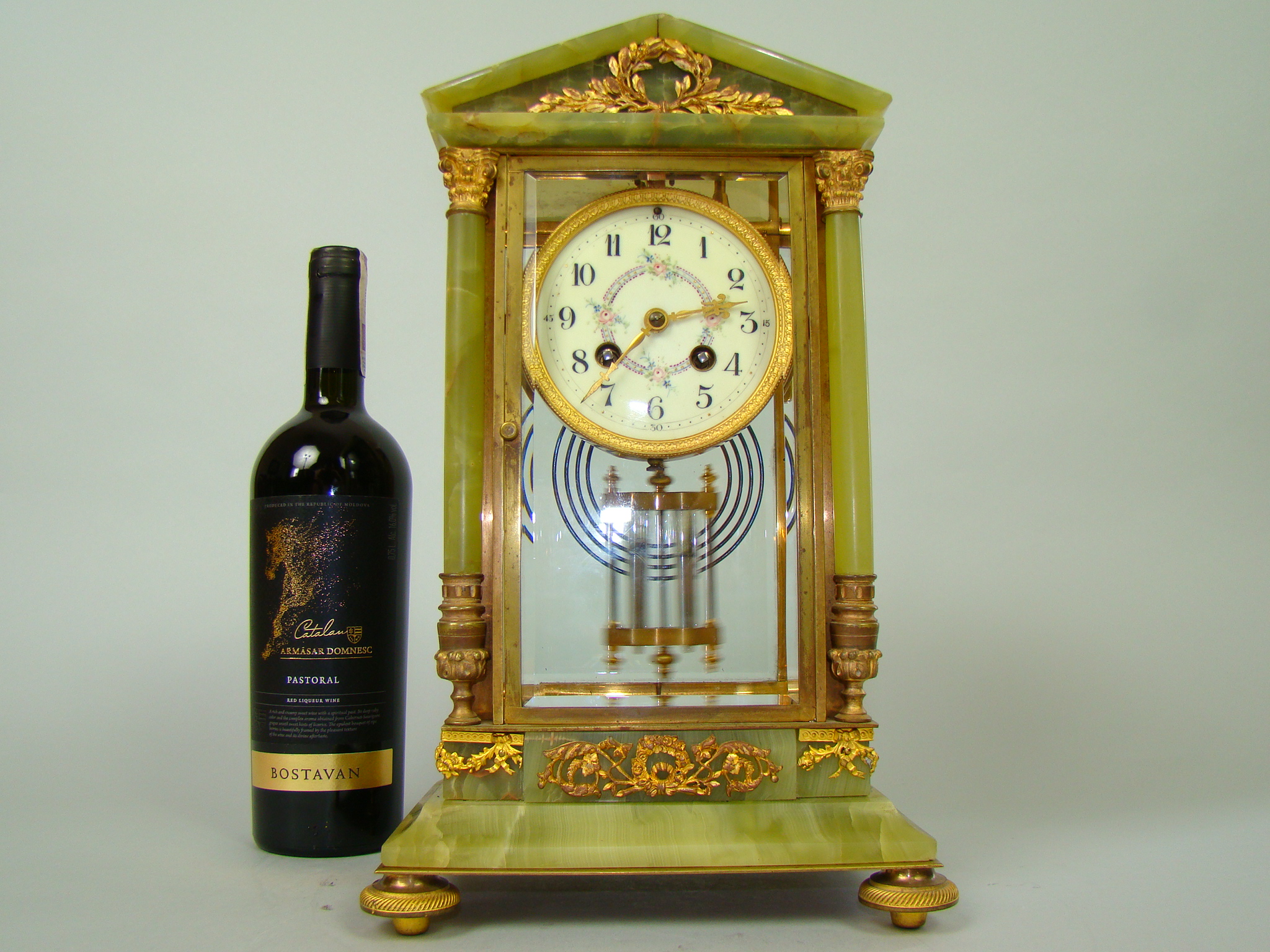 ZEGAR KOMINKOWY RTĘCIOWY NA KOLUMNACH A - 1610 ZEGAR KOMINKOWY RTĘCIOWY NA KOLUMNACH A - 1610