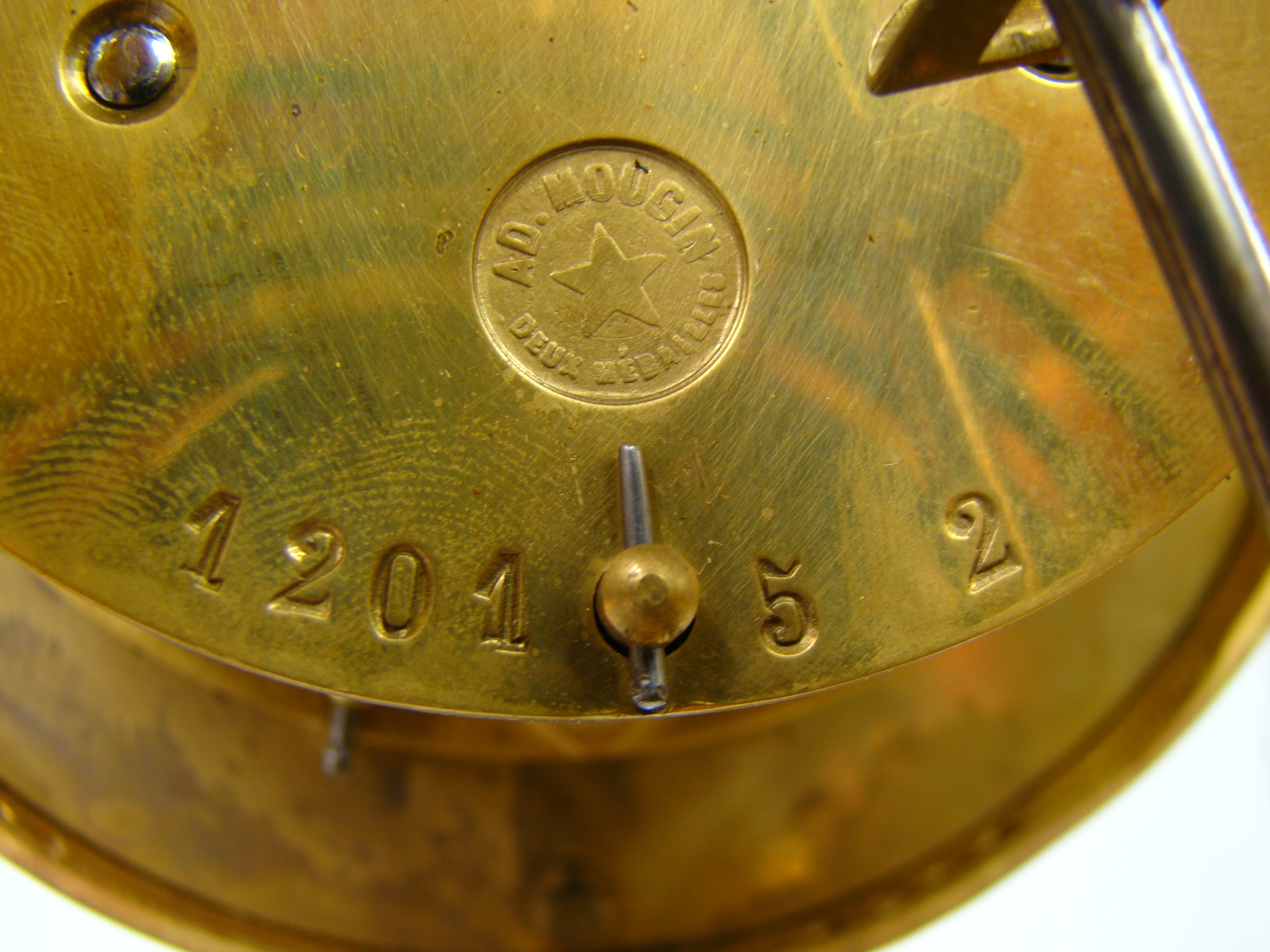 ZEGAR KOMINKOWY RTĘCIOWY NA KOLUMNACH A - 1610 ZEGAR KOMINKOWY RTĘCIOWY NA KOLUMNACH A - 1610