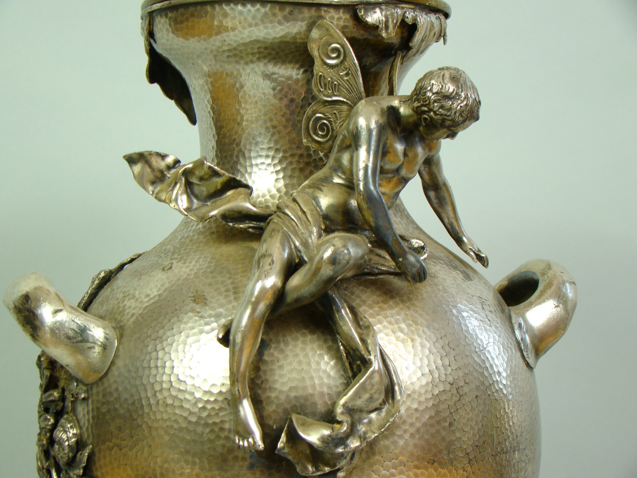 WAZON SECESJA GIGANTYCZNY FIGURALNY A-1778