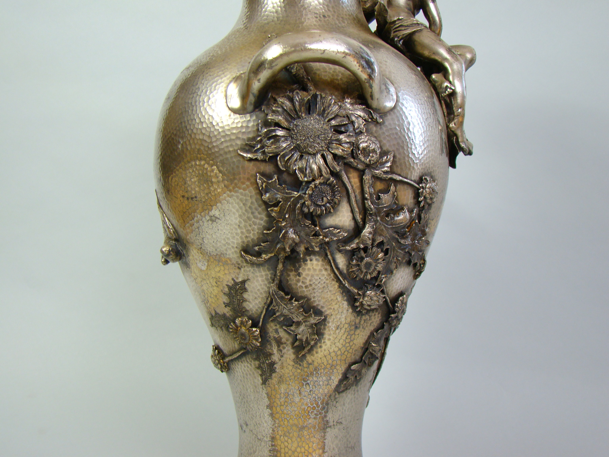 WAZON SECESJA GIGANTYCZNY FIGURALNY A-1778