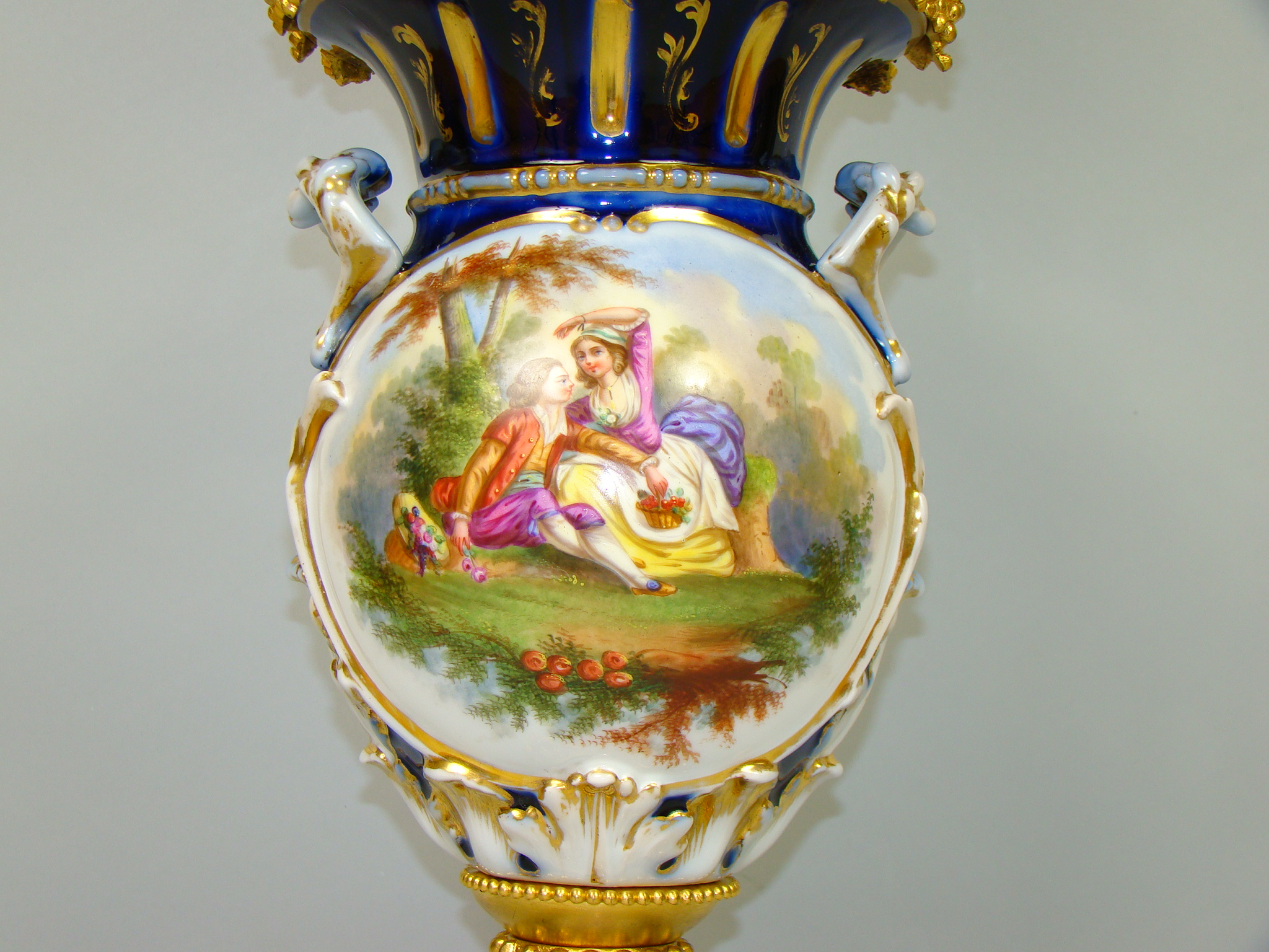 OLBRZYMIA LAMPA NAFTOWA NA ZŁOCONA A-1804