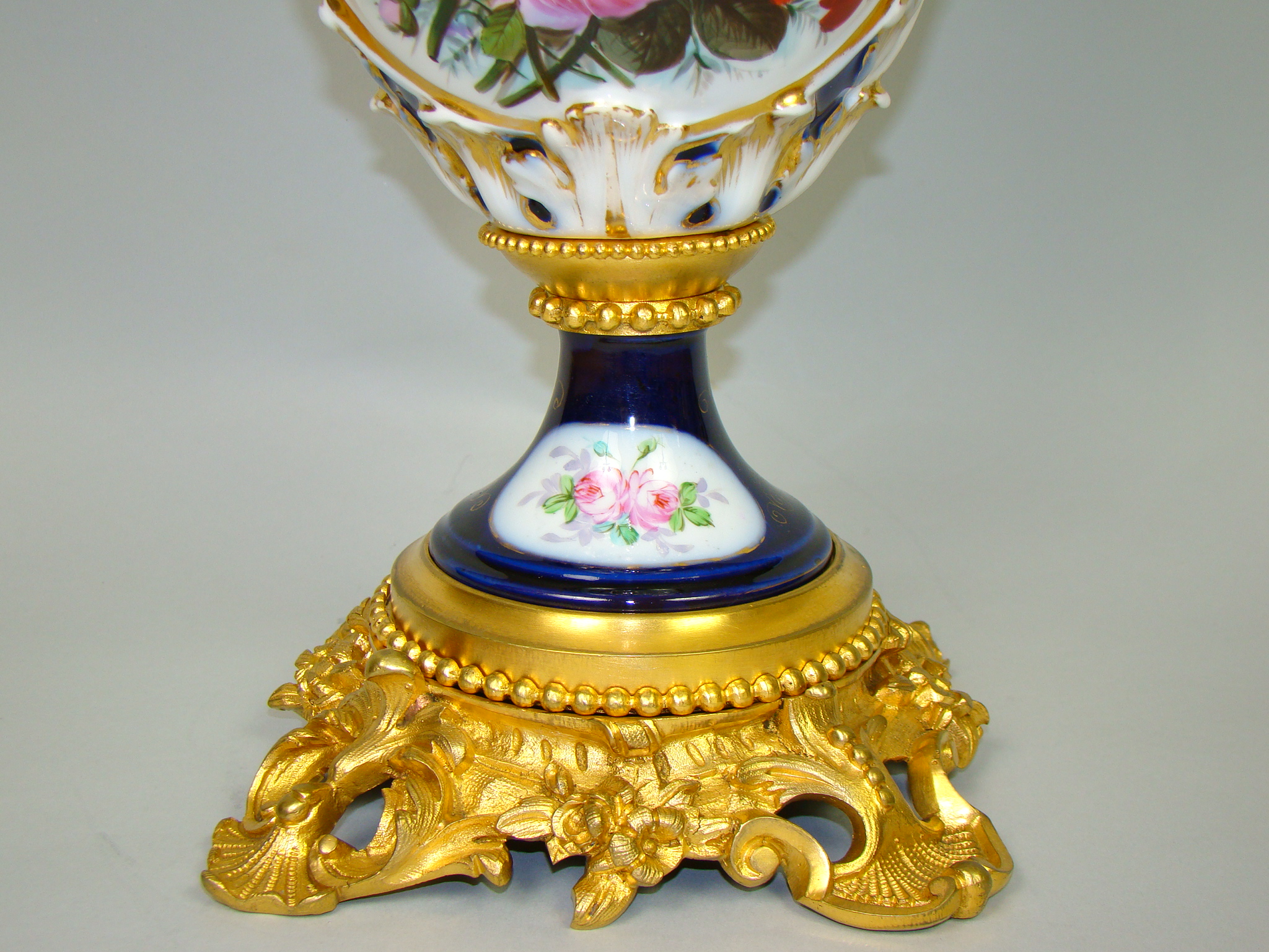 OLBRZYMIA LAMPA NAFTOWA NA ZŁOCONA A-1804