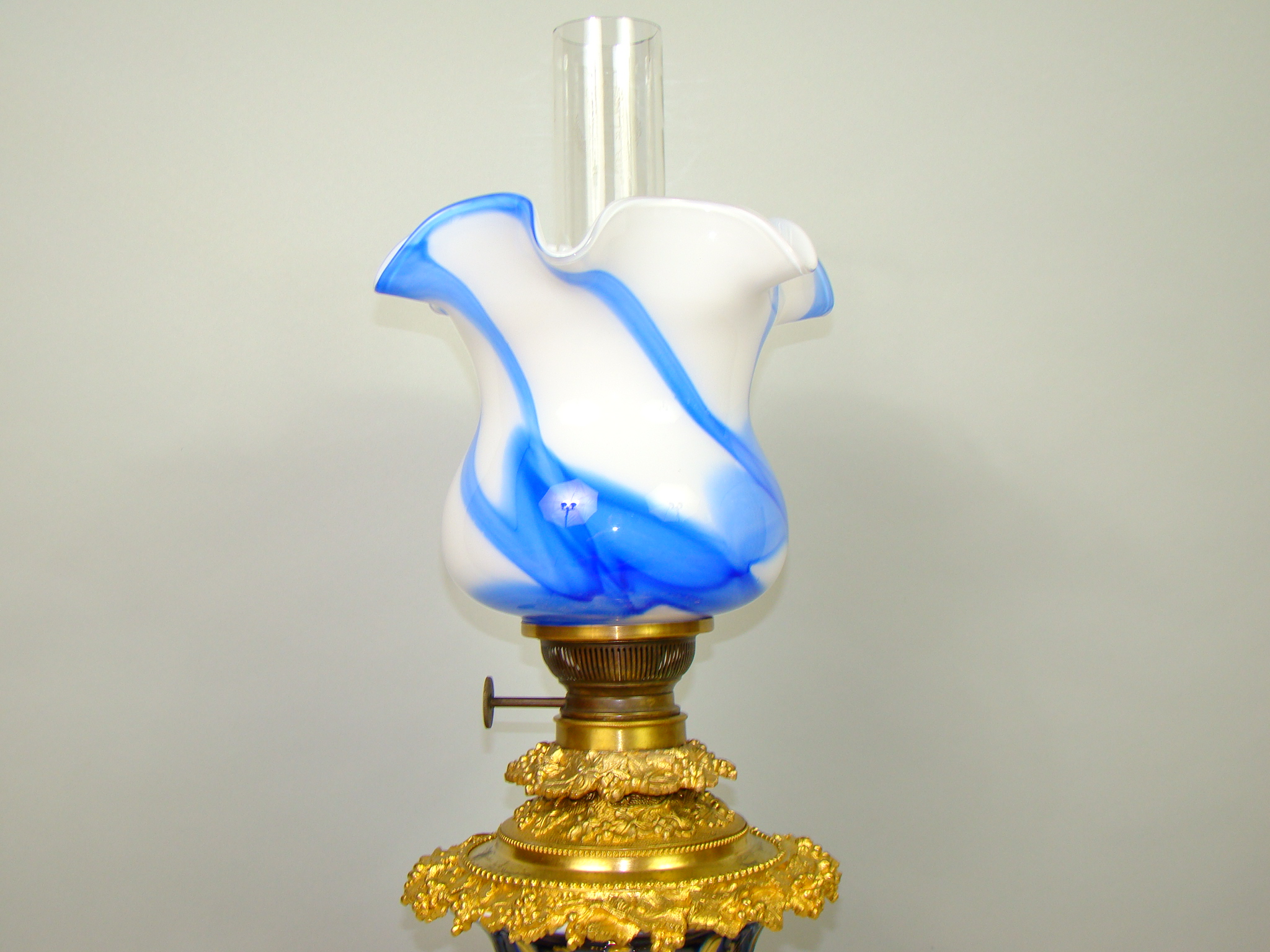 OLBRZYMIA LAMPA NAFTOWA NA ZŁOCONA A-1804