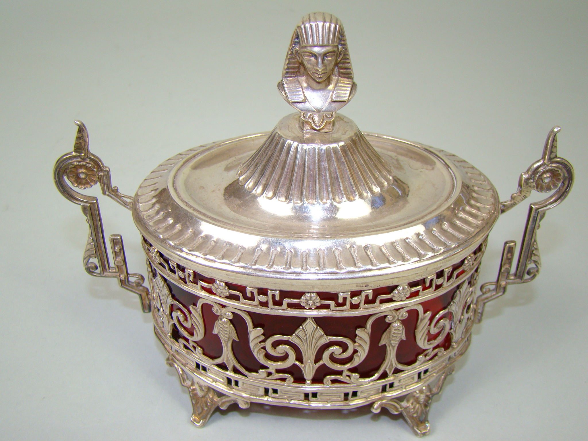 SREBRNA CUKIERNICA W STYLU EGIPSKIM MINERWA A-1817 SREBRNA CUKIERNICA W STYLU EGIPSKIM MINERWA A-1817