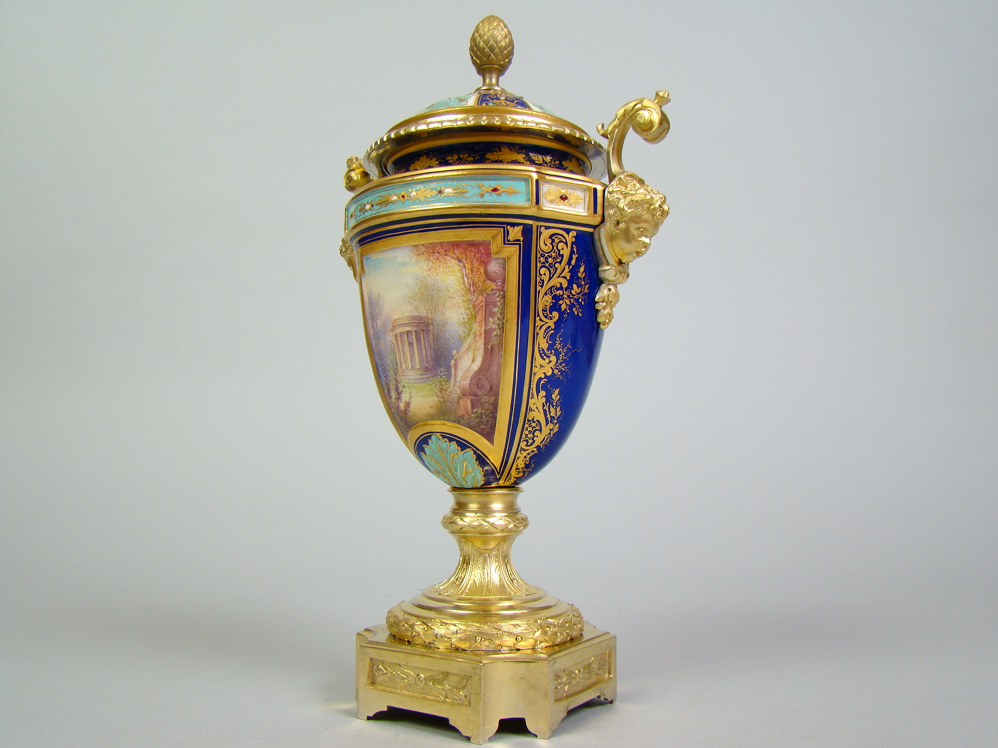 SEVRES PRZEBOGATA ZŁOCONA CUDO AMFORA A-2046 SEVRES PRZEBOGATA ZŁOCONA CUDO AMFORA A-2046