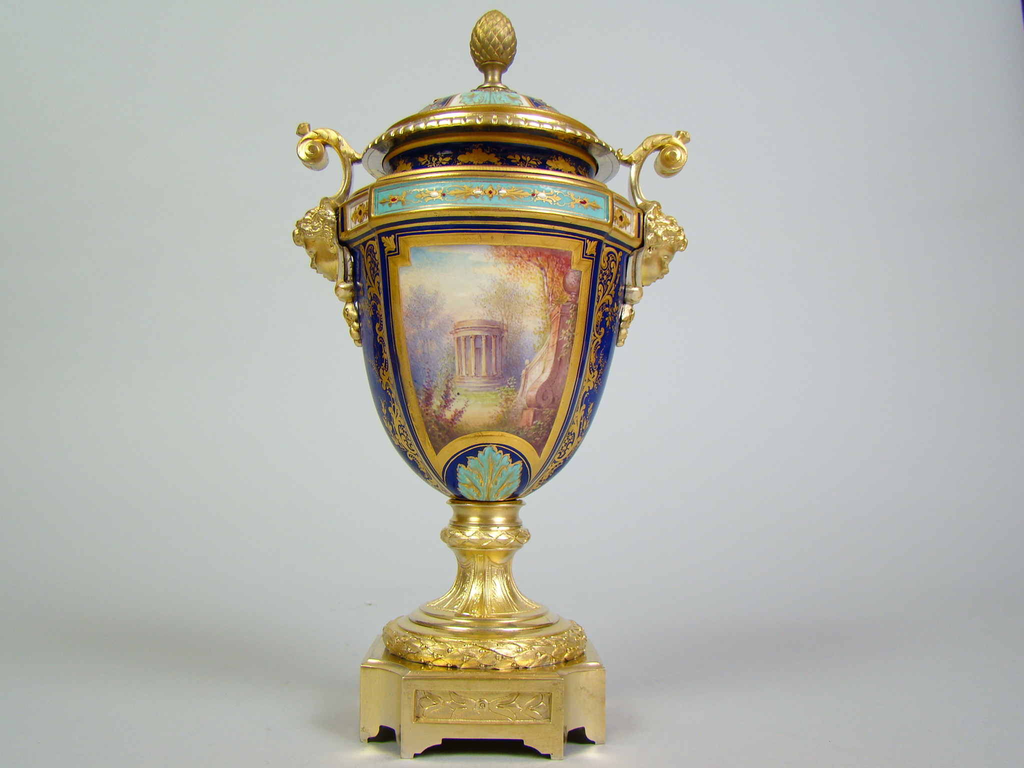 SEVRES PRZEBOGATA ZŁOCONA CUDO AMFORA A-2046 SEVRES PRZEBOGATA ZŁOCONA CUDO AMFORA A-2046