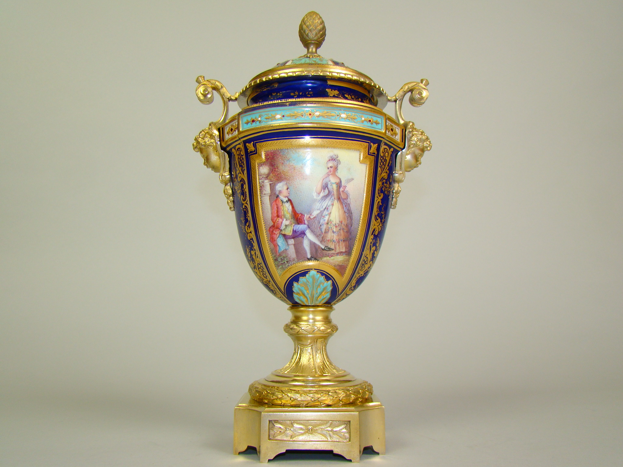 SEVRES PRZEBOGATA ZŁOCONA CUDO AMFORA A-2047 SEVRES PRZEBOGATA ZŁOCONA CUDO AMFORA A-2047