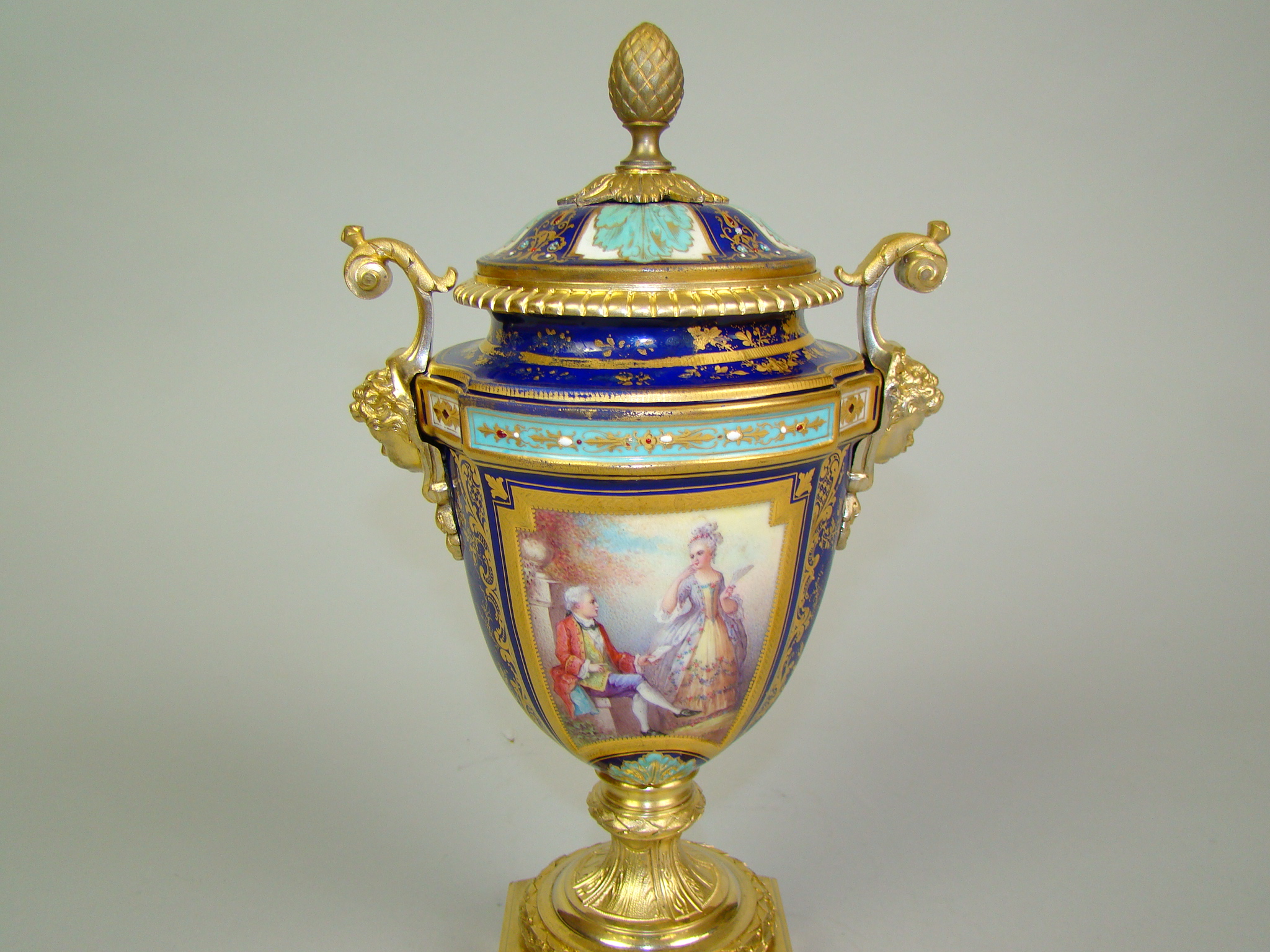 SEVRES PRZEBOGATA ZŁOCONA CUDO AMFORA A-2047 SEVRES PRZEBOGATA ZŁOCONA CUDO AMFORA A-2047