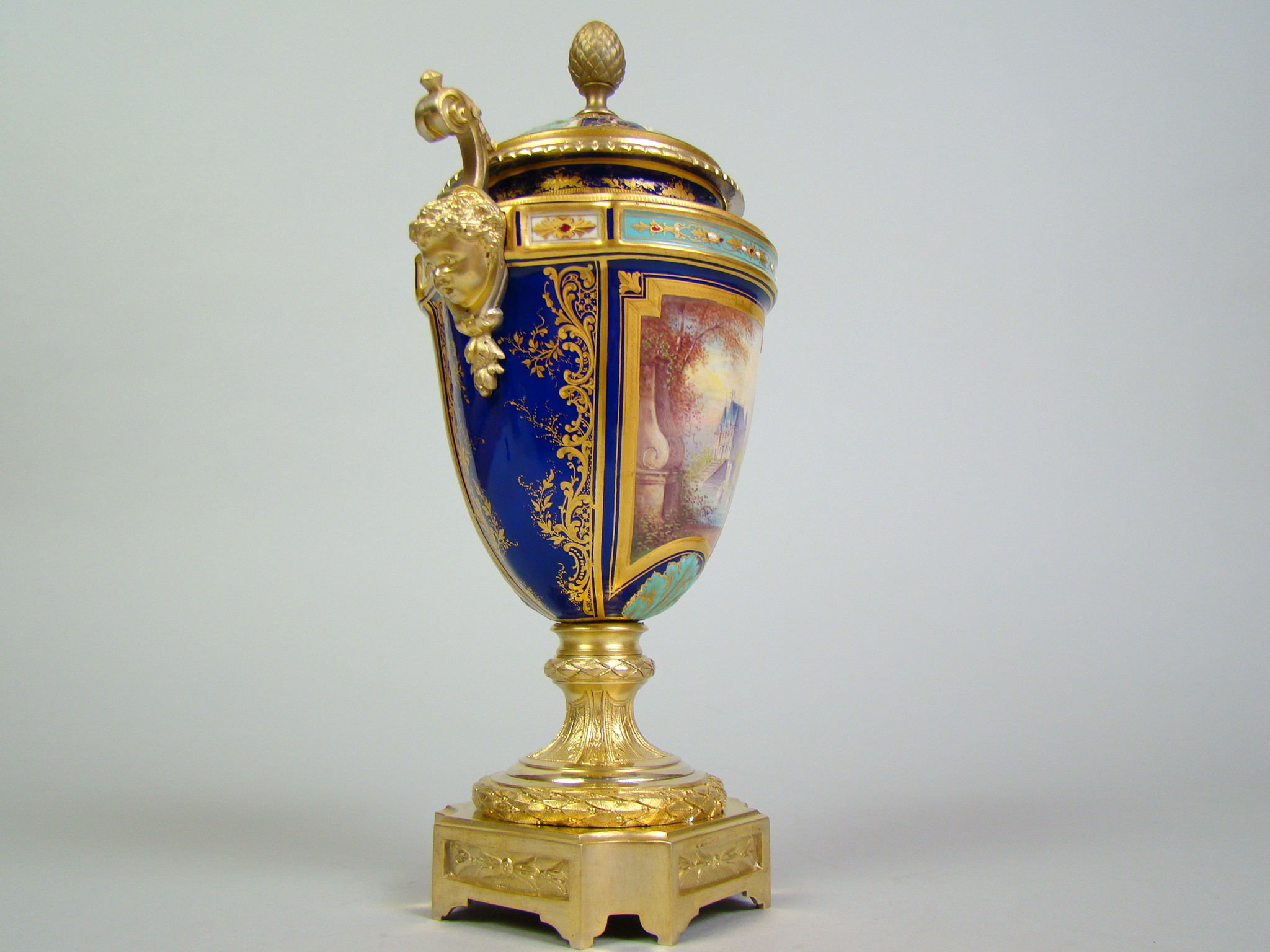 SEVRES PRZEBOGATA ZŁOCONA CUDO AMFORA A-2047 SEVRES PRZEBOGATA ZŁOCONA CUDO AMFORA A-2047