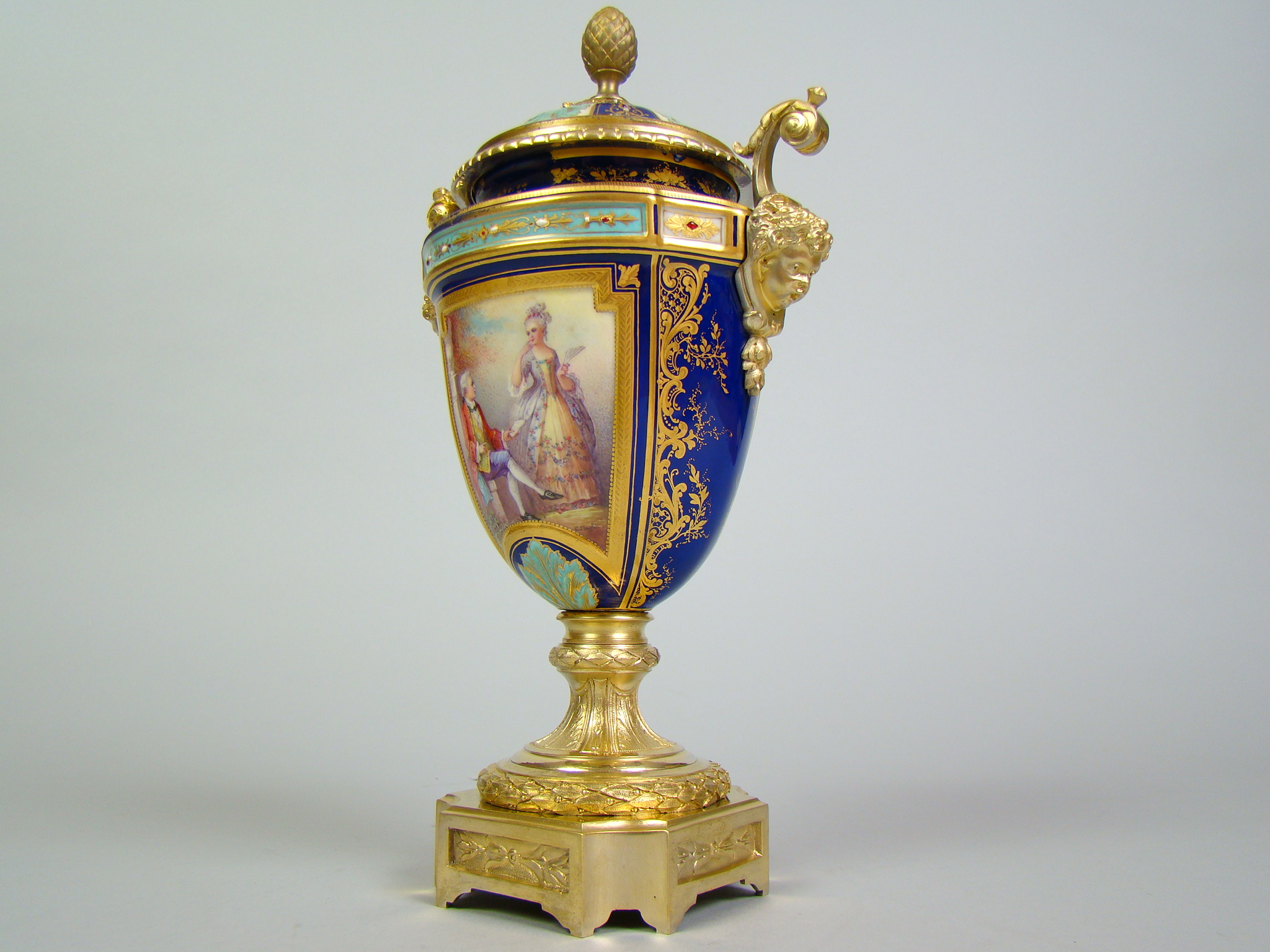 SEVRES PRZEBOGATA ZŁOCONA CUDO AMFORA A-2047 SEVRES PRZEBOGATA ZŁOCONA CUDO AMFORA A-2047