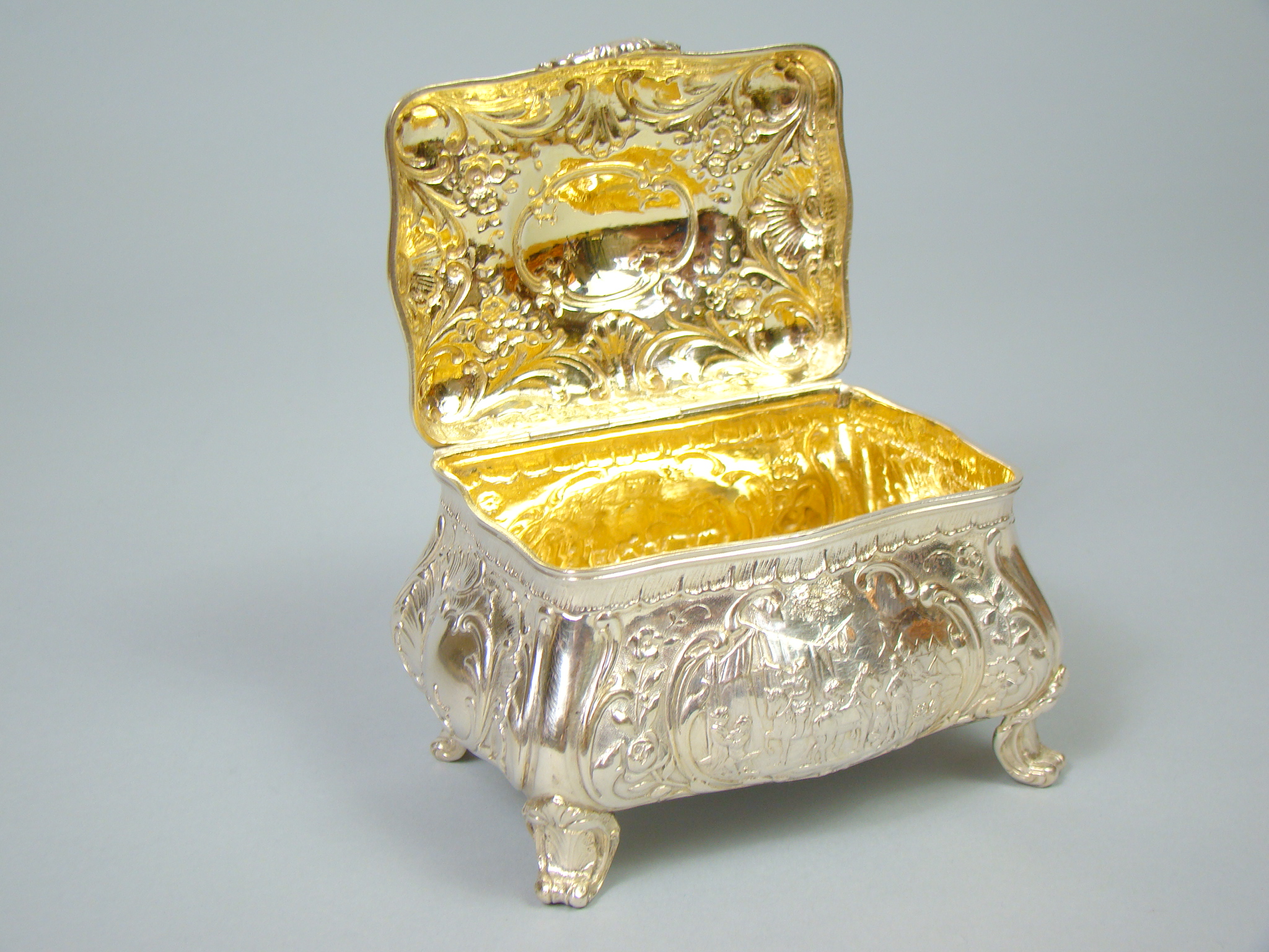 NIEMCY CUKIERNICA W SCENKI ZŁOCONY ŚRODEK A-2053