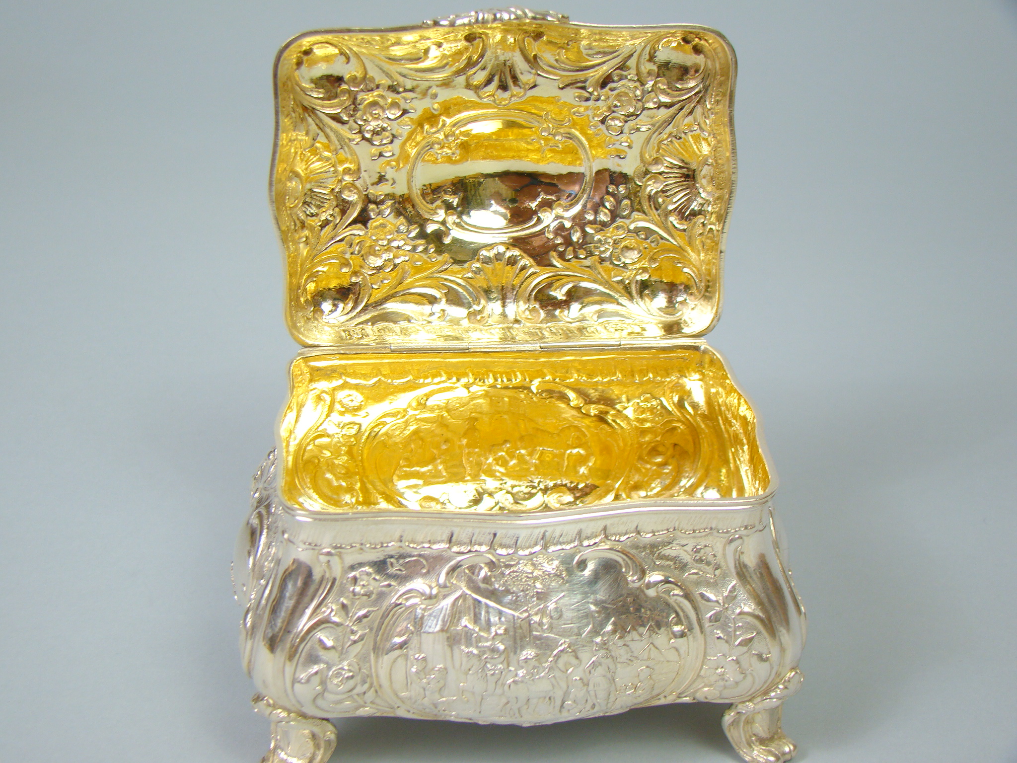 NIEMCY CUKIERNICA W SCENKI ZŁOCONY ŚRODEK A-2053