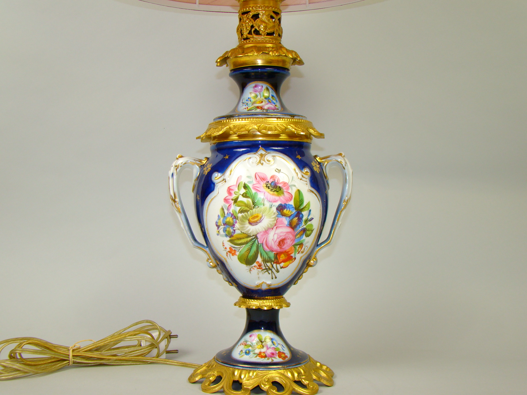 OLBRZYMIA LAMPA NAFTOWA NA BRĄZACH MALOWANA PRZEROBIONA NA ELEKTRYCZNĄ