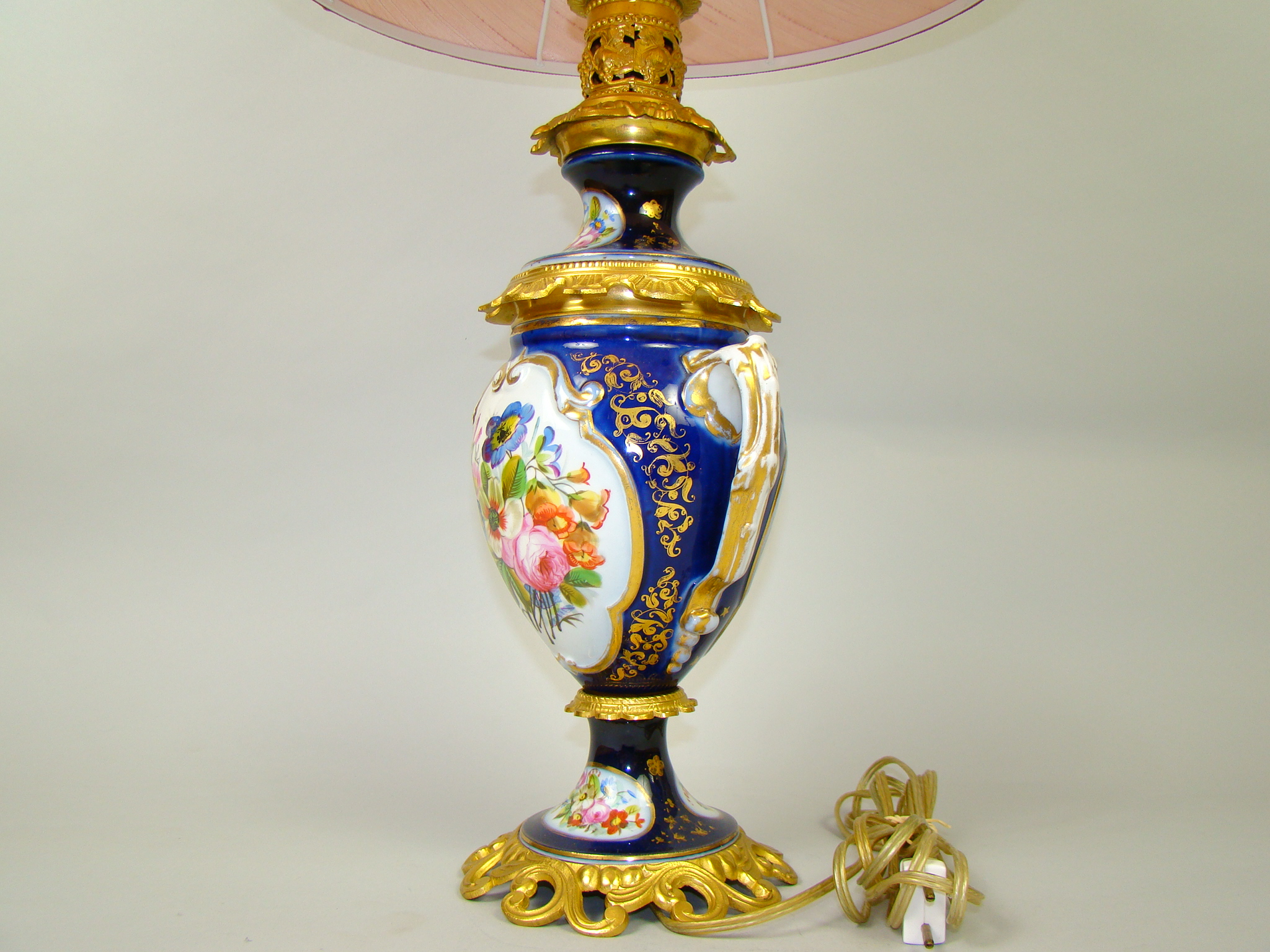 OLBRZYMIA LAMPA NAFTOWA NA BRĄZACH MALOWANA PRZEROBIONA NA ELEKTRYCZNĄ