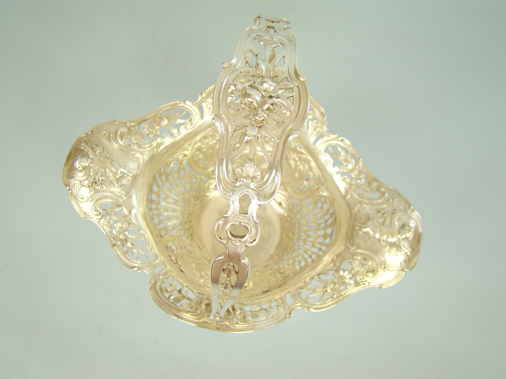 OLBRZYMI KOSZ PRZEBOGATE ZDOBIENIA UNIKAT A-1923 OLBRZYMI KOSZ PRZEBOGATE ZDOBIENIA UNIKAT A-1923