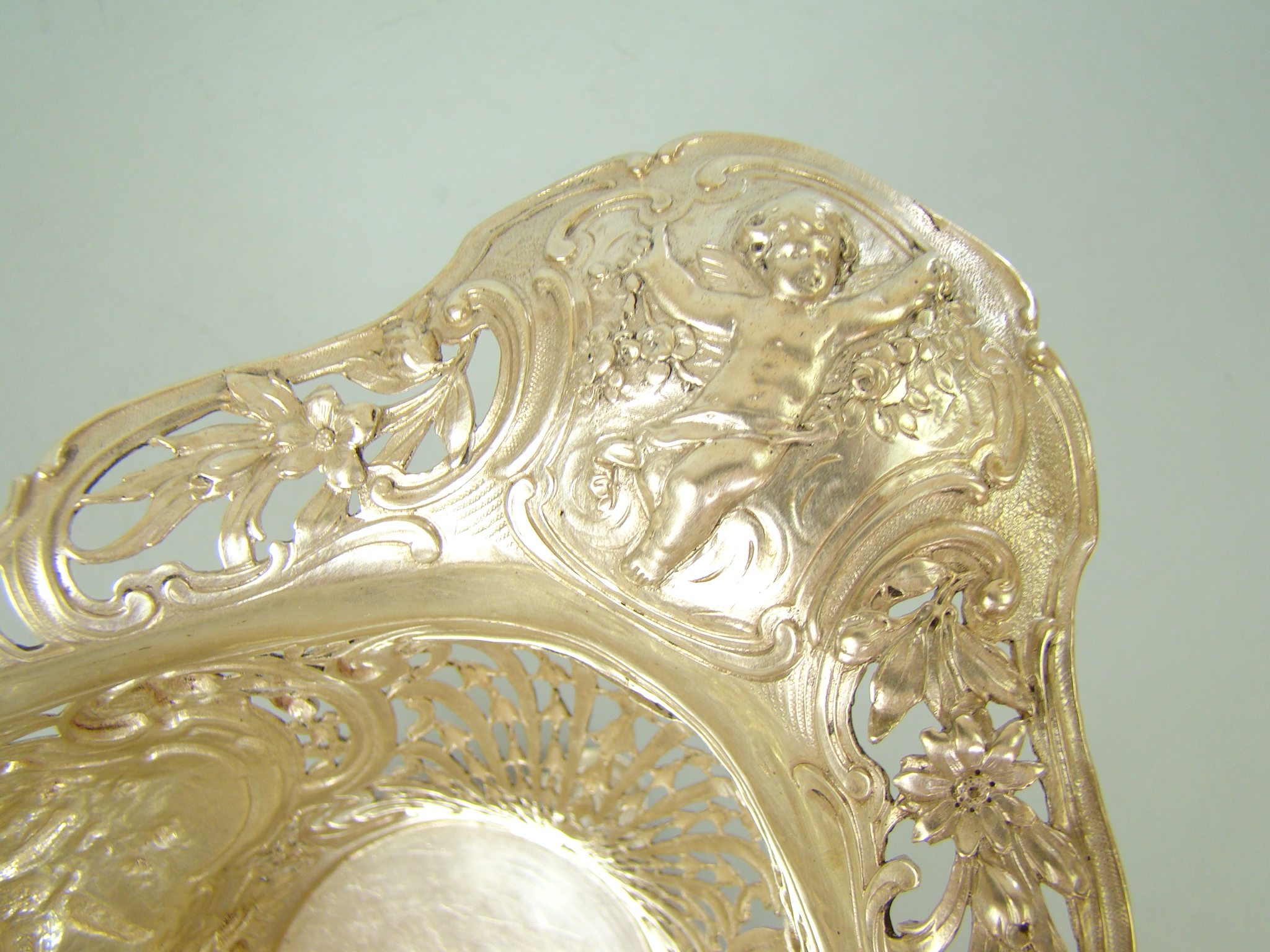 OLBRZYMI KOSZ PRZEBOGATE ZDOBIENIA UNIKAT A-1923 OLBRZYMI KOSZ PRZEBOGATE ZDOBIENIA UNIKAT A-1923