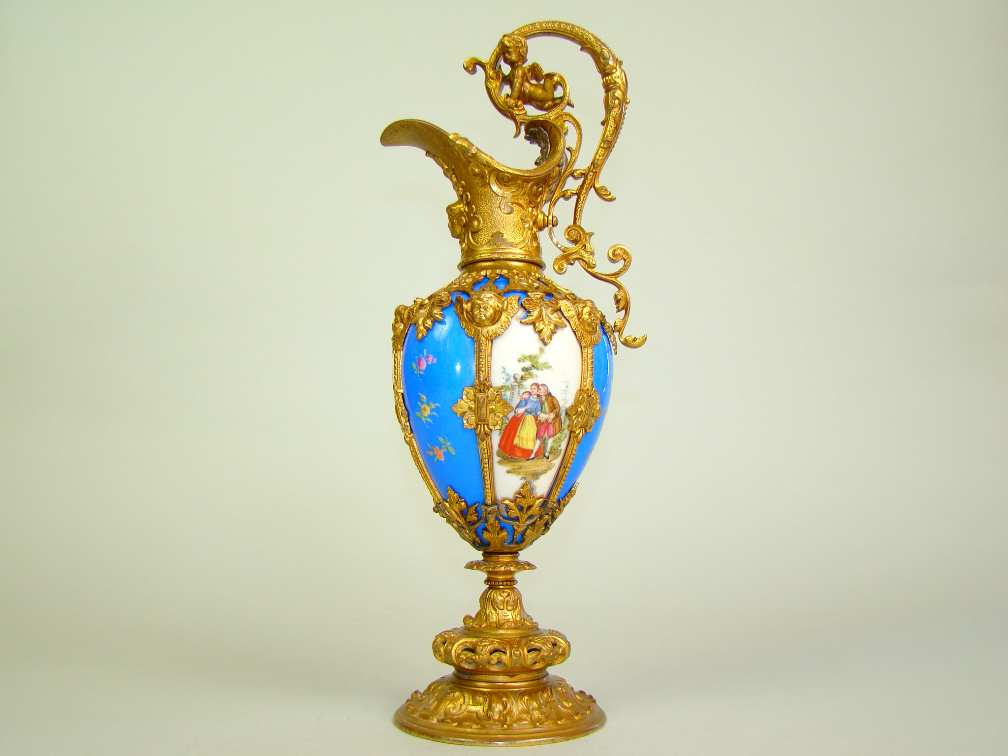 DZBAN CUDO OKUTY BRĄZEM ZŁOCONYM W AMORY A-1957