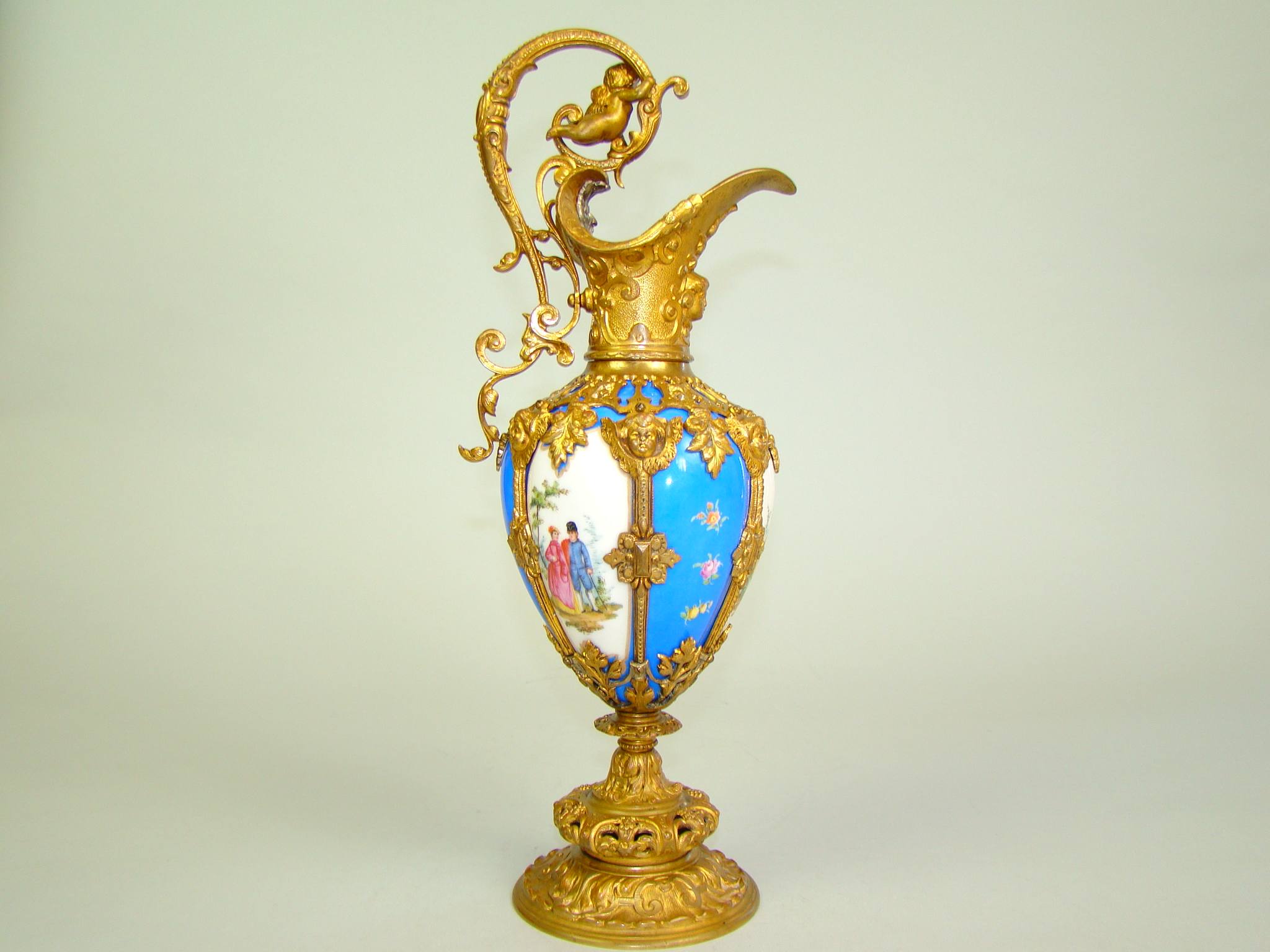 DZBAN CUDO OKUTY BRĄZEM ZŁOCONYM W AMORY A-1957