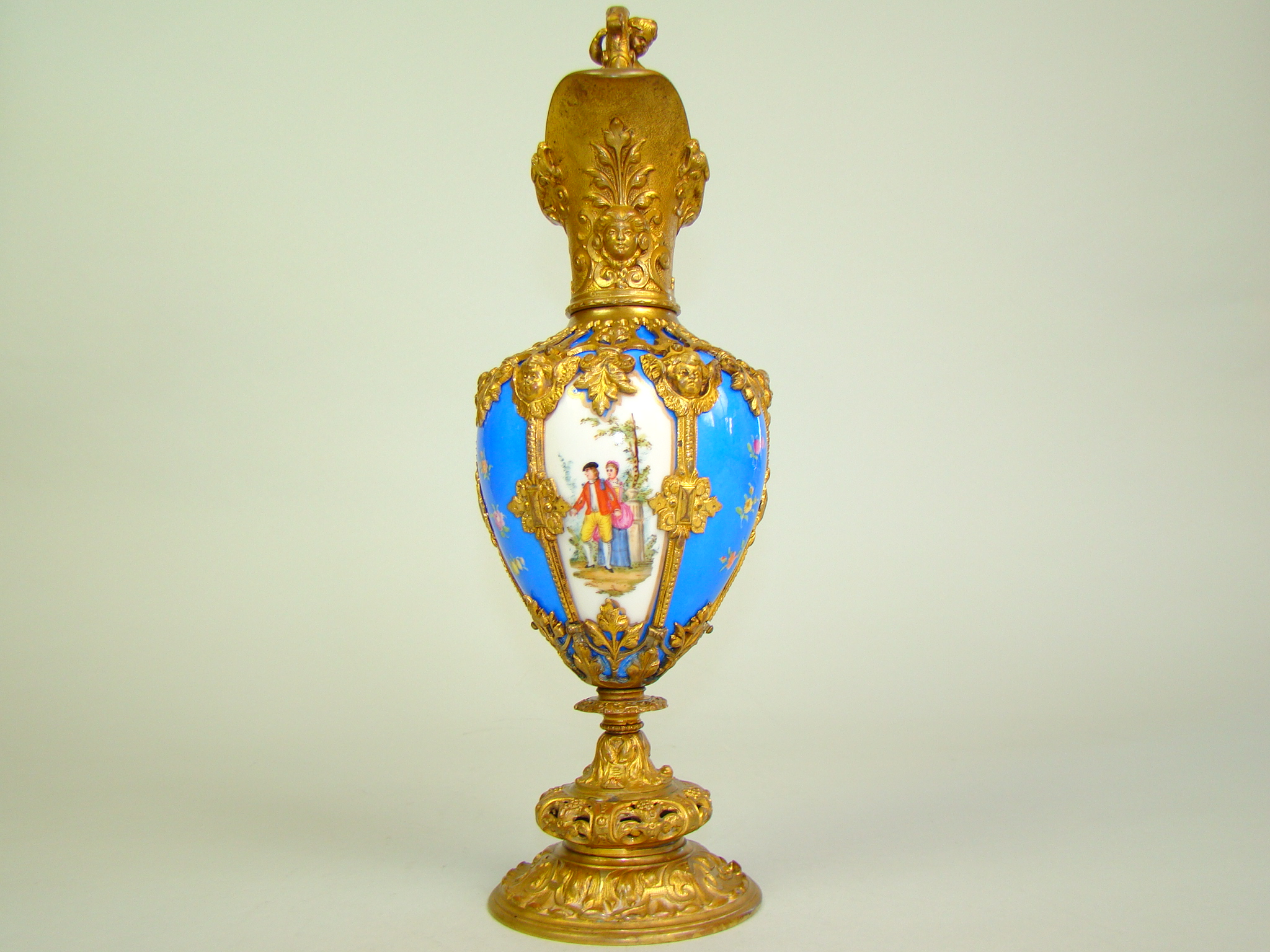 DZBAN CUDO OKUTY BRĄZEM ZŁOCONYM W AMORY A-1957