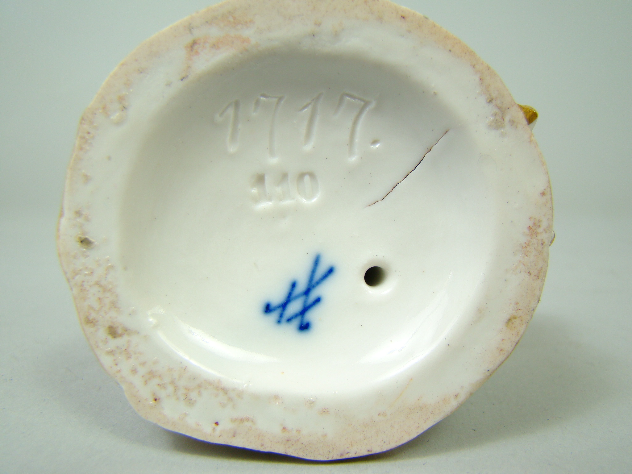 MIŚNIA UNIKALNA FIGURA PRZEBOGATO ZDOBIONA A-2098 MIŚNIA UNIKALNA FIGURA PRZEBOGATO ZDOBIONA A-2098