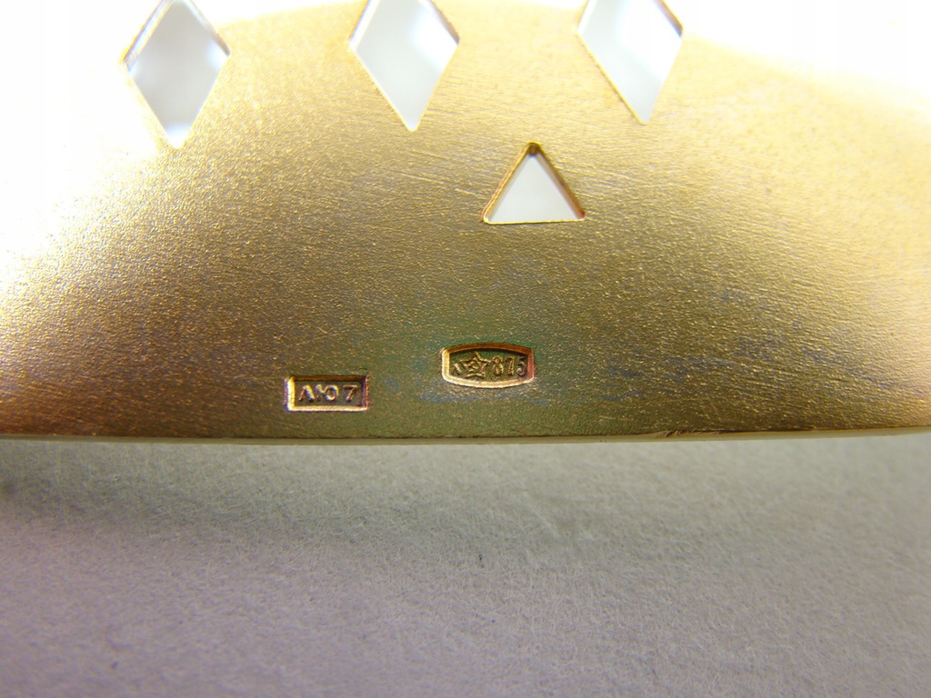 ROSJA SREBRO ZŁOCONE W EMALII ŁOPATKA A-1868 ROSJA SREBRO ZŁOCONE W EMALII ŁOPATKA A-1868